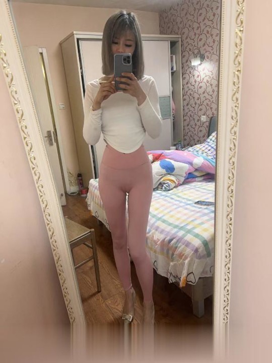 江苏-南京长腿美人回归-1.jpg